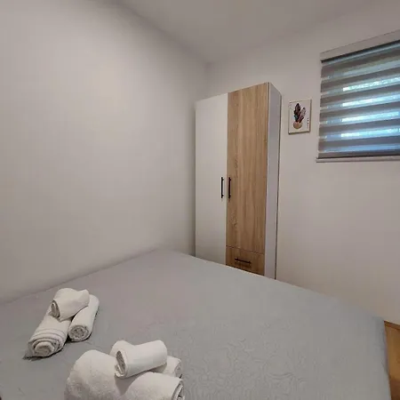 Lejka Srebrno Jezero * Veliko Gradište