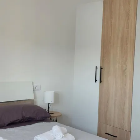 アパート Lejka Srebrno Jezero *