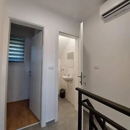 Lejka Srebrno Jezero * Veliko Gradište